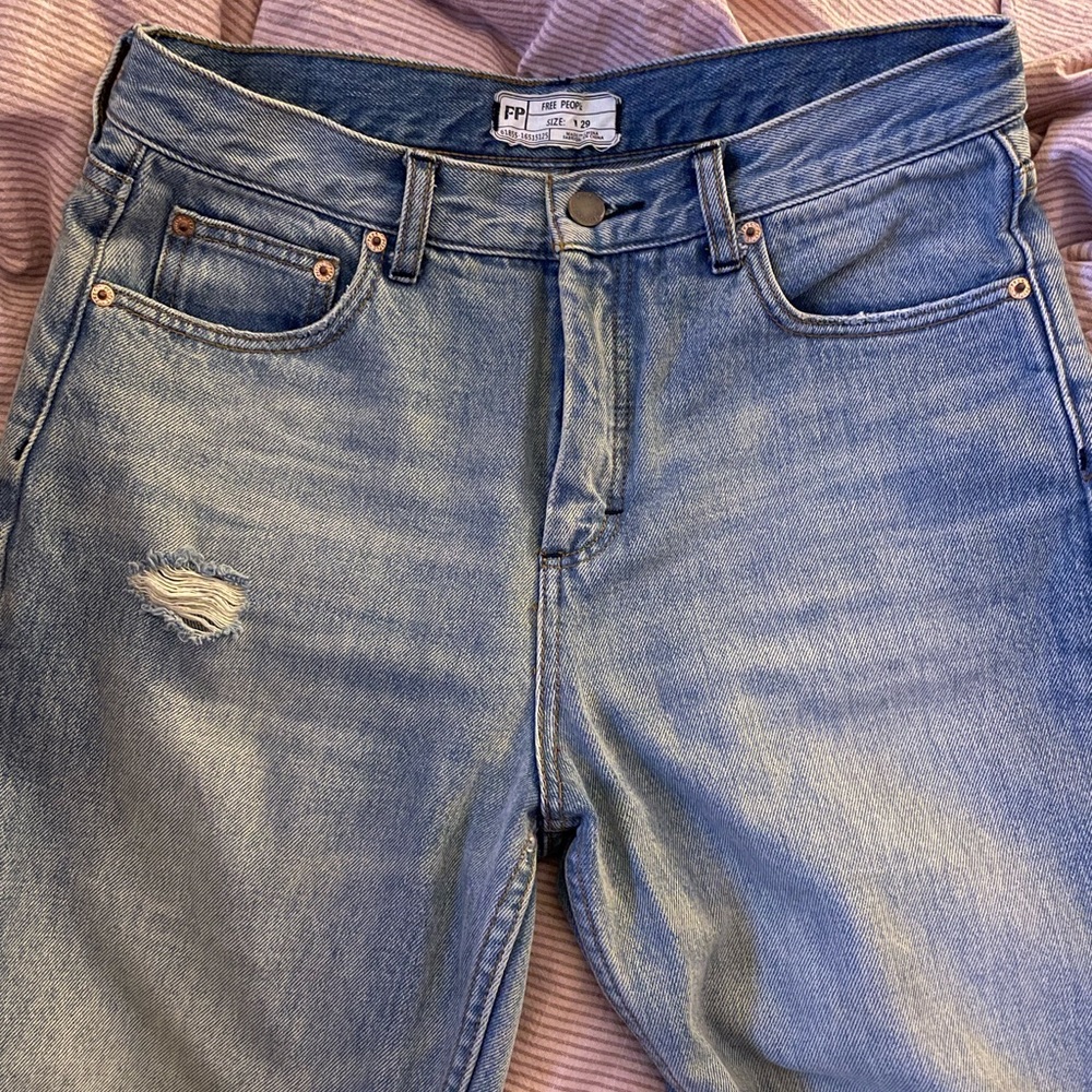 Free people boyfriend jeans size 29
